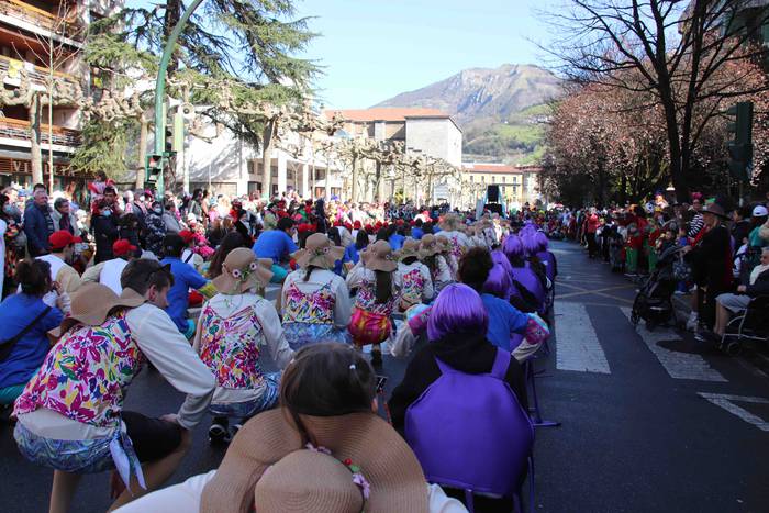 Aisialdi taldeak Astelenitan 75 1646056995847