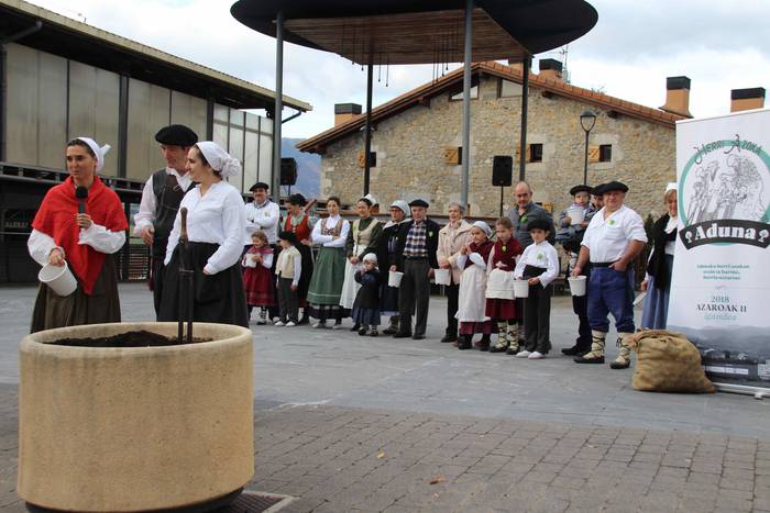 Auzolanaren fruitu, azoka 26 1541960879964