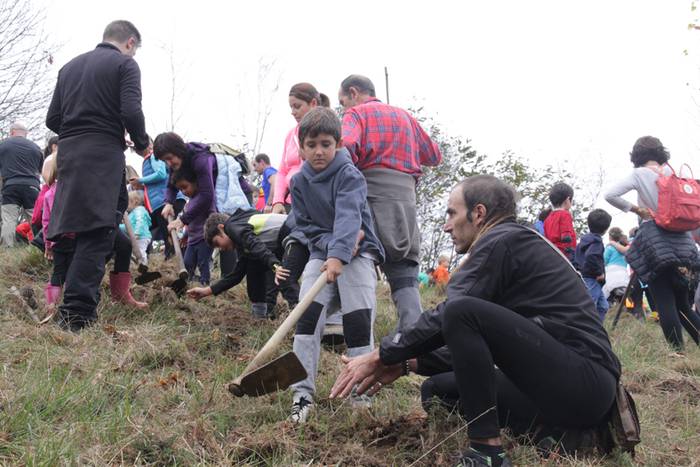 Eskola txikiak eta ner group 64 1447508285963