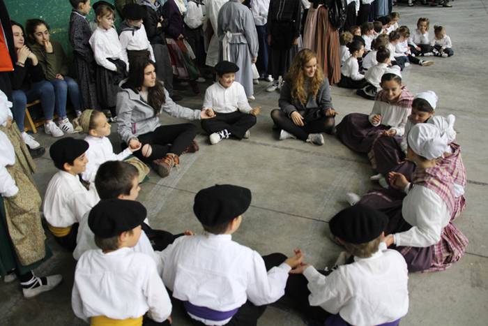 Dantzari txiki eguna anoetan 11 1463914942402