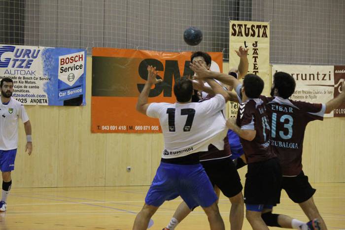 tolosa eskubaloi vs eibar 2015 8 1446467560820