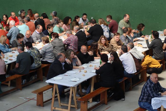 130 lagun inguru bildu dira  3 1651410698725