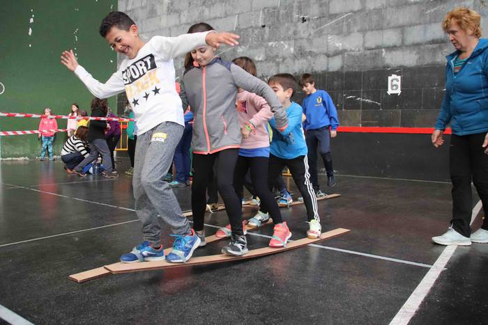 Kirola eta jolasa bat eginik 32 1576329753695