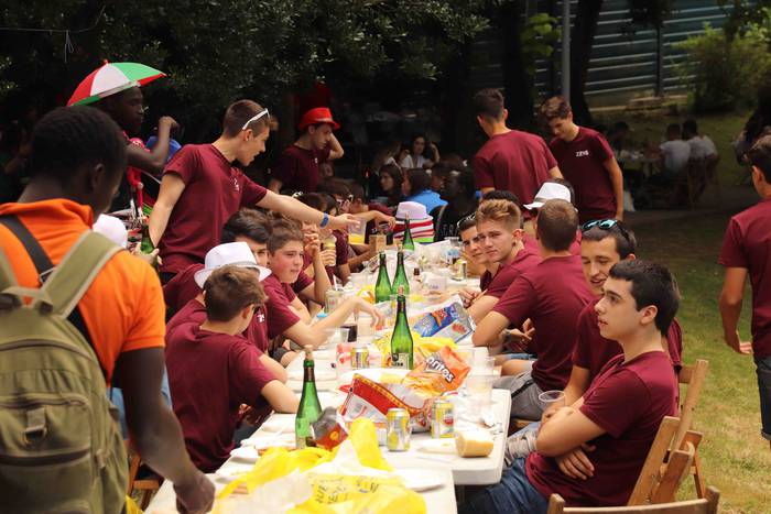 Kuadrillan bazkaltzea bezala 3 1564494452083