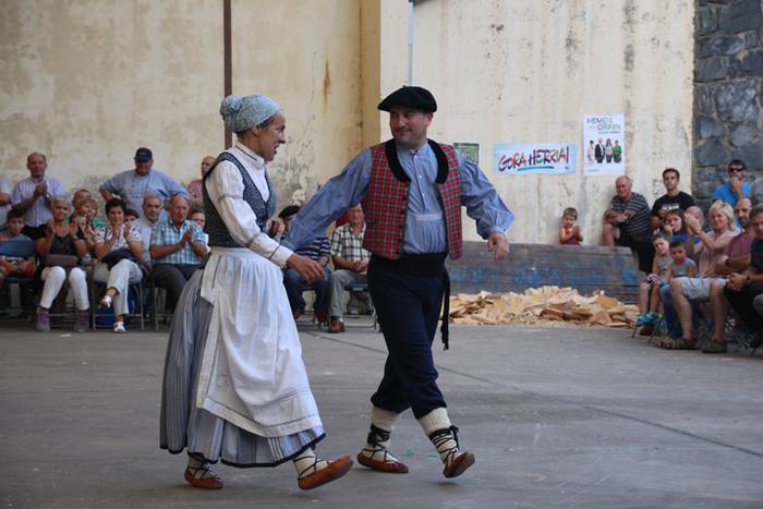 Bedaioko ingurutxoa ezin falta festetan 50 1473619017724