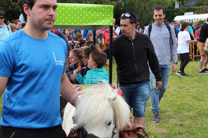 Izaskun auzoan ere bada fest 7 1560016402817