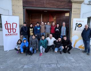Hamar urtez hamaika bertso