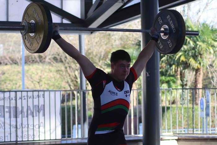 Halterofilia txapelketarekin 53 1639920686355