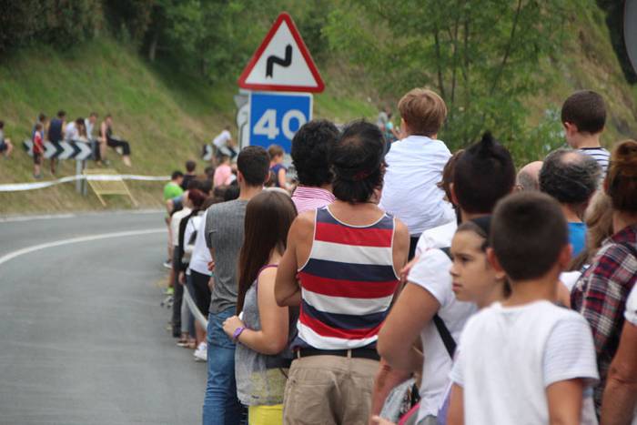 Zaldi gainean lasterka Abalt 9 1498413072480