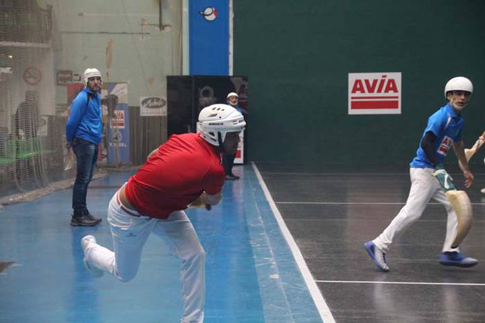 ZESTA PUNTA ELOLAREN OROIMEN 46 1512735524103