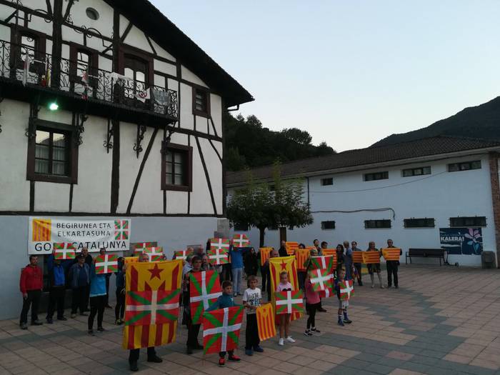 Kataluniako erreferendumaren 9 1506180736681