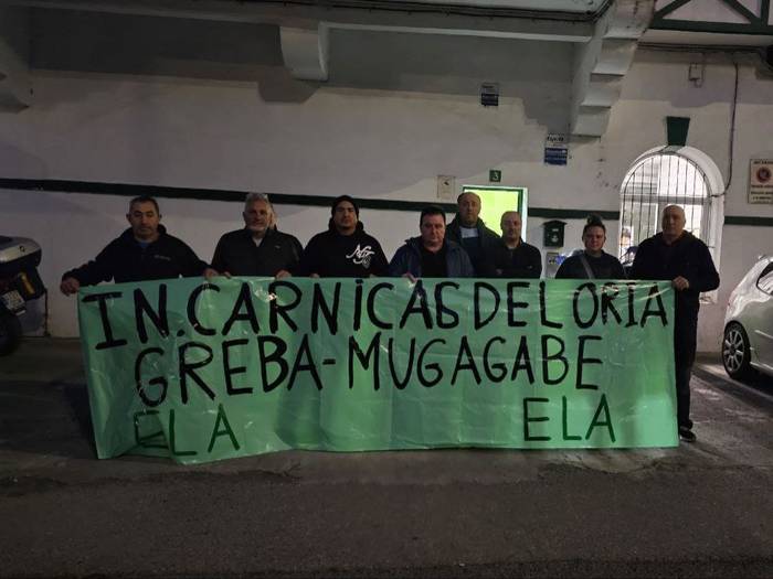 Tolosako hiltegiko langileek greba mugagabearekin jarraituko dute