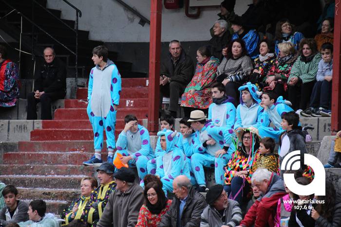 Zezenak adarrak okerrak ditu 15 1488277240409