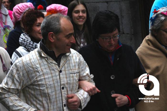 Pijamen iraultzak hartu du T 42 1488100086585