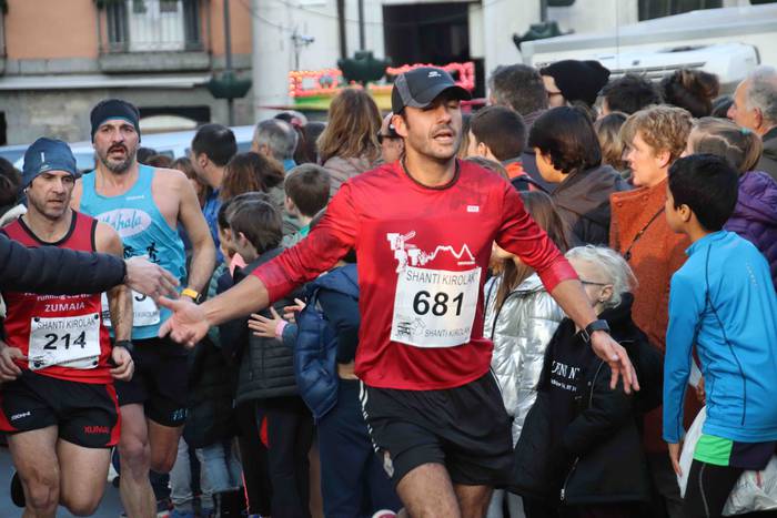 Uzturreko gurutzea lapurtu z 128 1577813989656