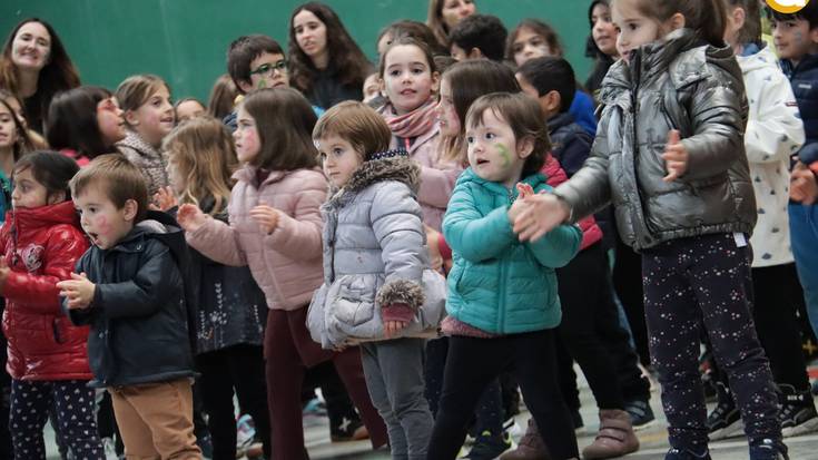 Euskararen egunarekin bat egin dute eskualdean