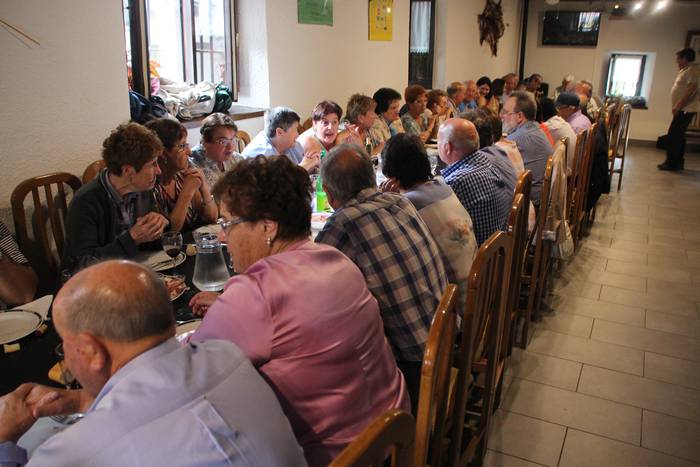 Abaetxe bete egin da lehen eguneko bazkarian 4 1473347856315