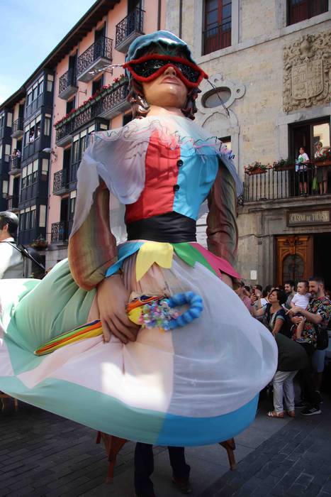 Erraldoiak eta buruhandiak T 33 1561218580520