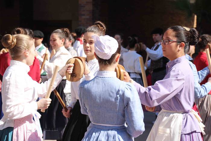 Villabona-dantzari-eguna-Oin 11 1553345907957