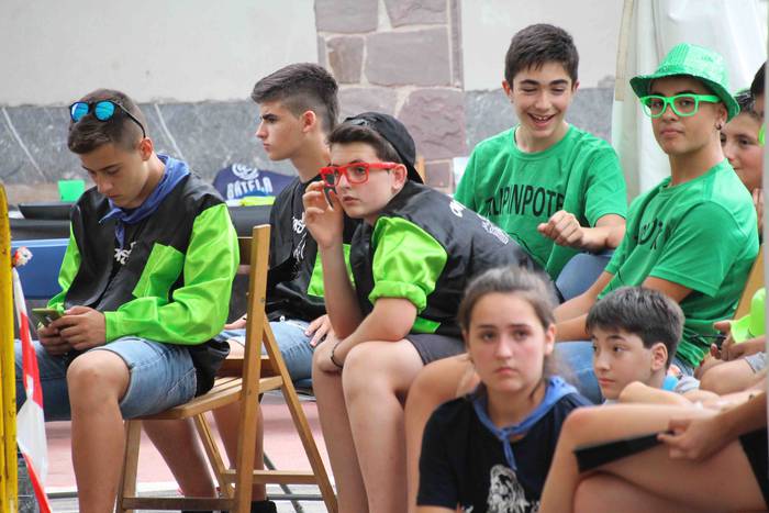 Lotsak ez du lekurik salontz 19 1565373544443