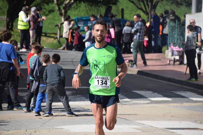 Hassan Ait Chaou eta Maitane 46 1489933850135