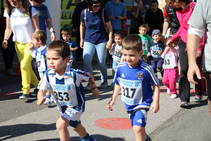 Haur, gazte eta heldu krosea 14 1491741879818