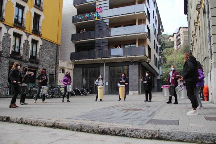 "Gal dezatela gu kalean ez i 28 1613222249584