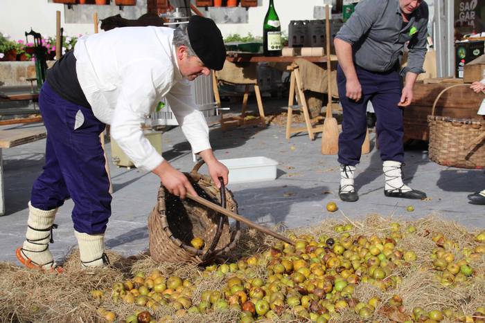 Auzolanaren fruitu, azoka 47 1541961229319