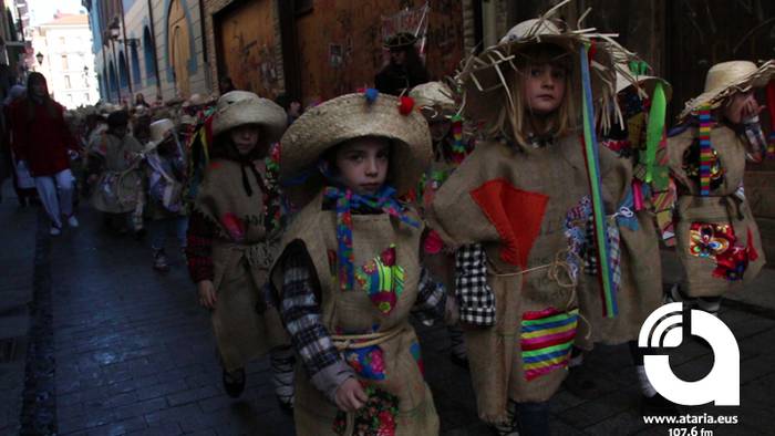 Kriskitinak inauteriari 48 1488038623648