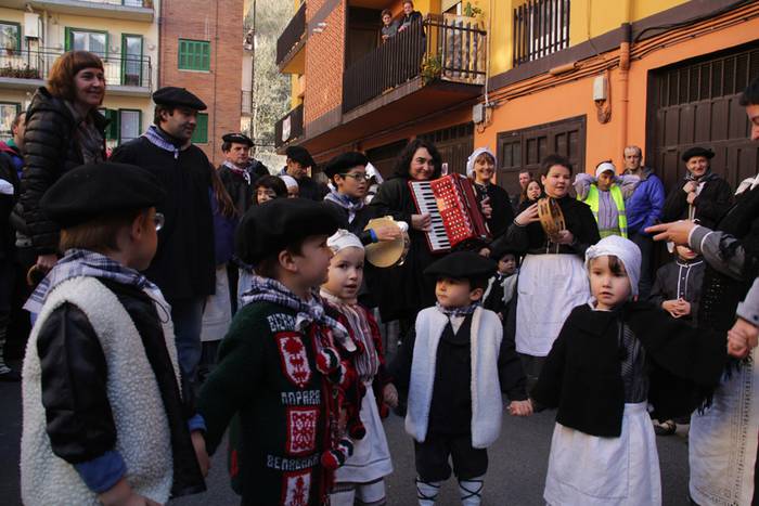 Gabon eskea eta olentzero 2015 27 1450964174961