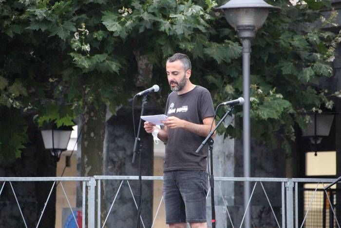 "Remirengatik" 20 1596275131414