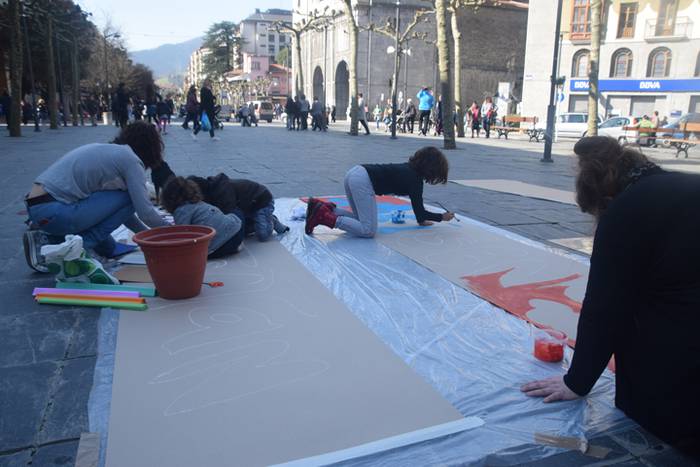 Woman Sarearen aurkezpen jai 25 1489230384513