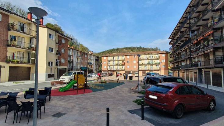 Amaitu dituzte Larraitz auzoa berritzeko lanak