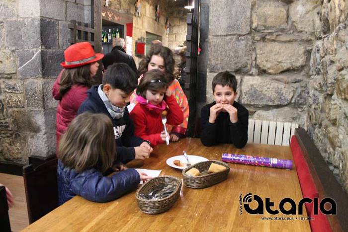 Ostegun Gizen 2018 hamaiketa 2 1518112565354