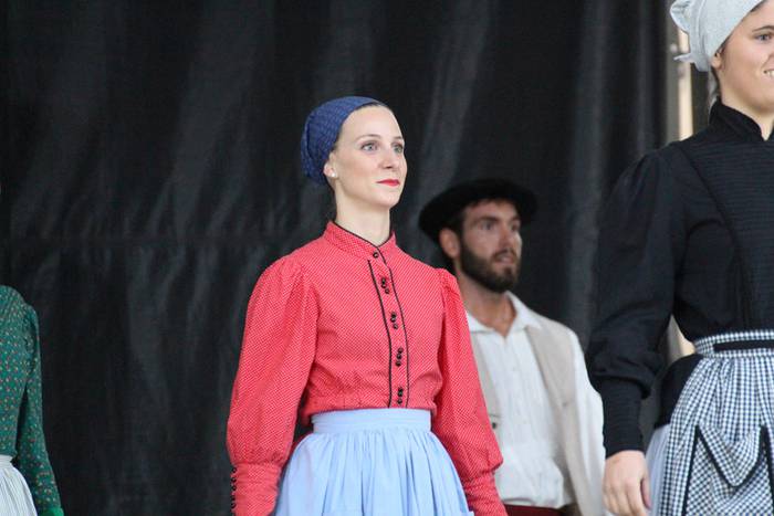 Irurako festak 2015 buruhandiak 52 1443465703867