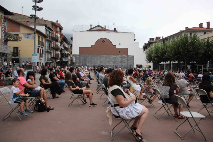 "Remirengatik" 14 1596275126978