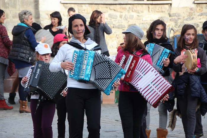 euskararen eguna 2015 irura 57 1449169422009