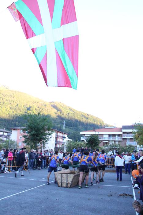 Gazteak nagusi, ximaurra gar 50 1507490754962