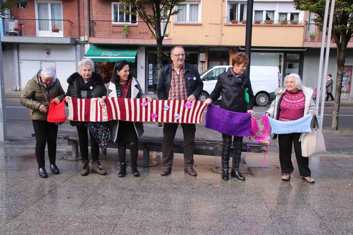 'Gora emakume anitzak eta go 13 1542976370189