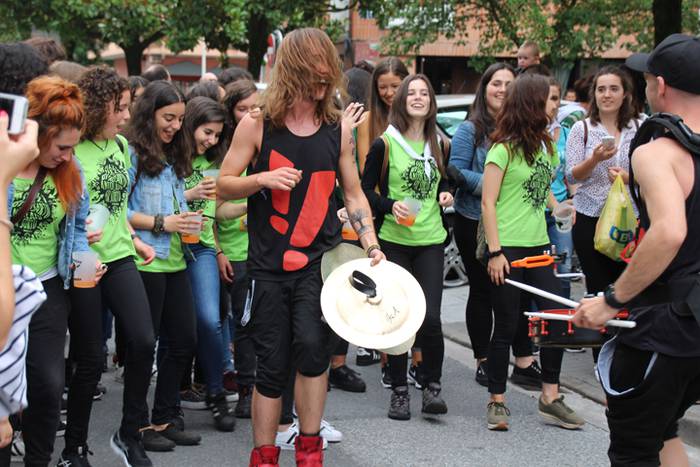 Denetarik festen lehen arratsaldean 39 1469381661312