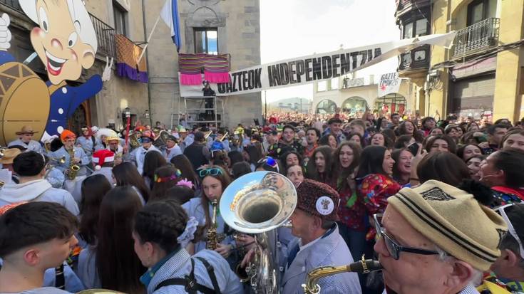 Txupinazoa plaza barrutik