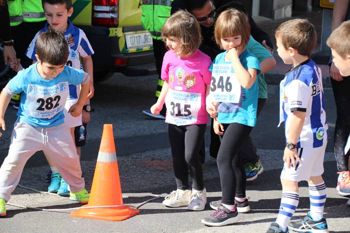 Haur, gazte eta heldu krosea 1 1491741805110