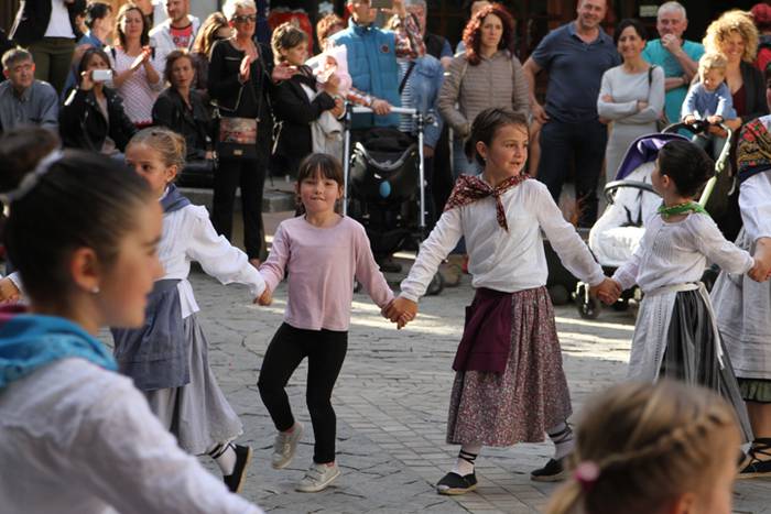 Alegia ere dantzariz josita 14 1494702935799