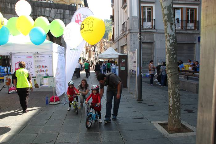 Birziklatu tentuz eta zentzuz, Tolosan 3 1464459160938