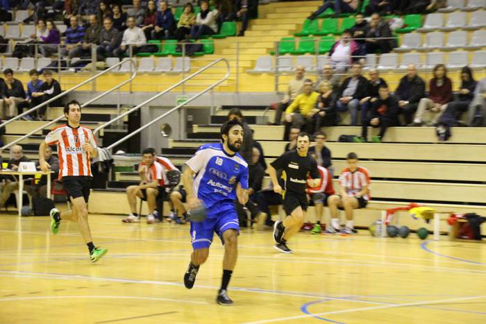 tolosa eskubaloi vs elgoibar 2016 8 1454505780235