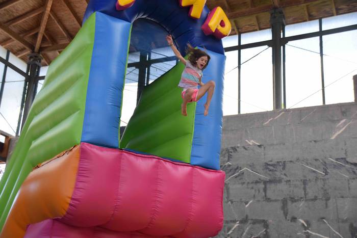 Ura eta jolasak, haurren goz 11 1566045879768