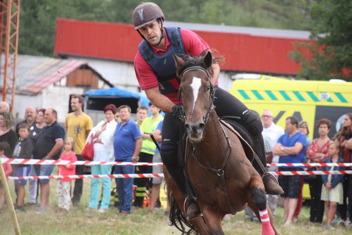 Zaldiak lasterka, gazteak desafioan 45 1472406811968