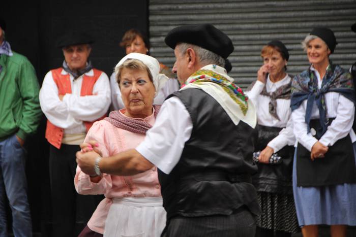 Udaberri Dantza Dezagun Tolo 55 1504963308755