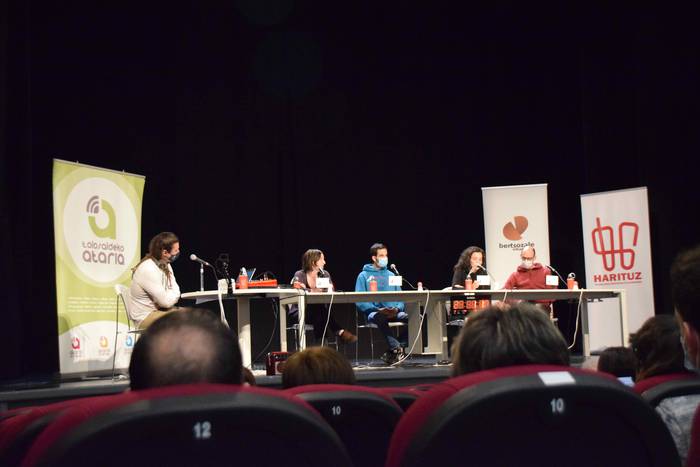 (H)ari naizelaren 200. saioa 8 1614413221813