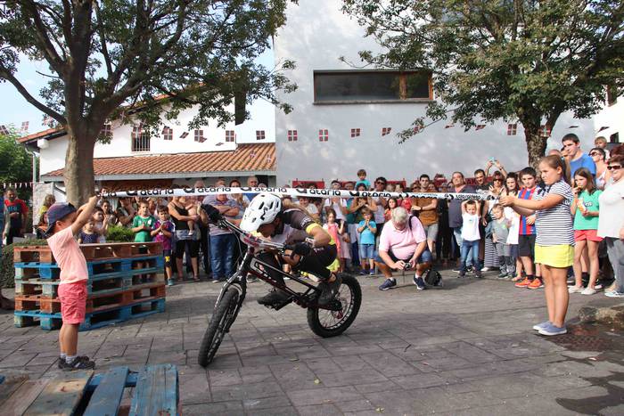 Harria, triala eta txakolina 60 1568486195881